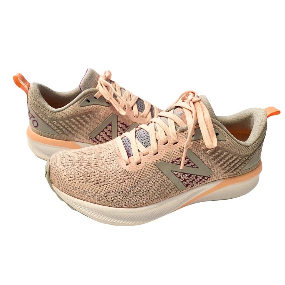 [New Balance] Women's 870v5 Running Shoe - Picture 3 of 4